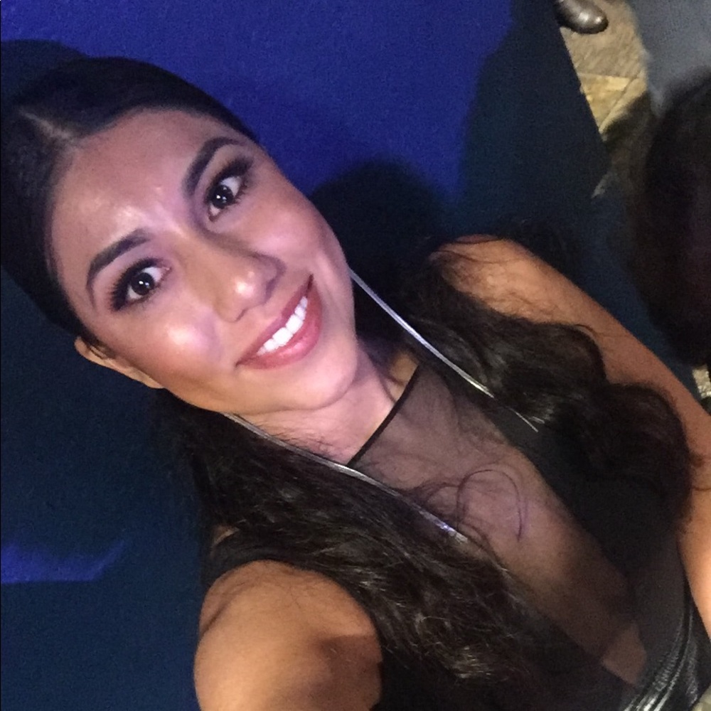 Meet your Posher, Mariela